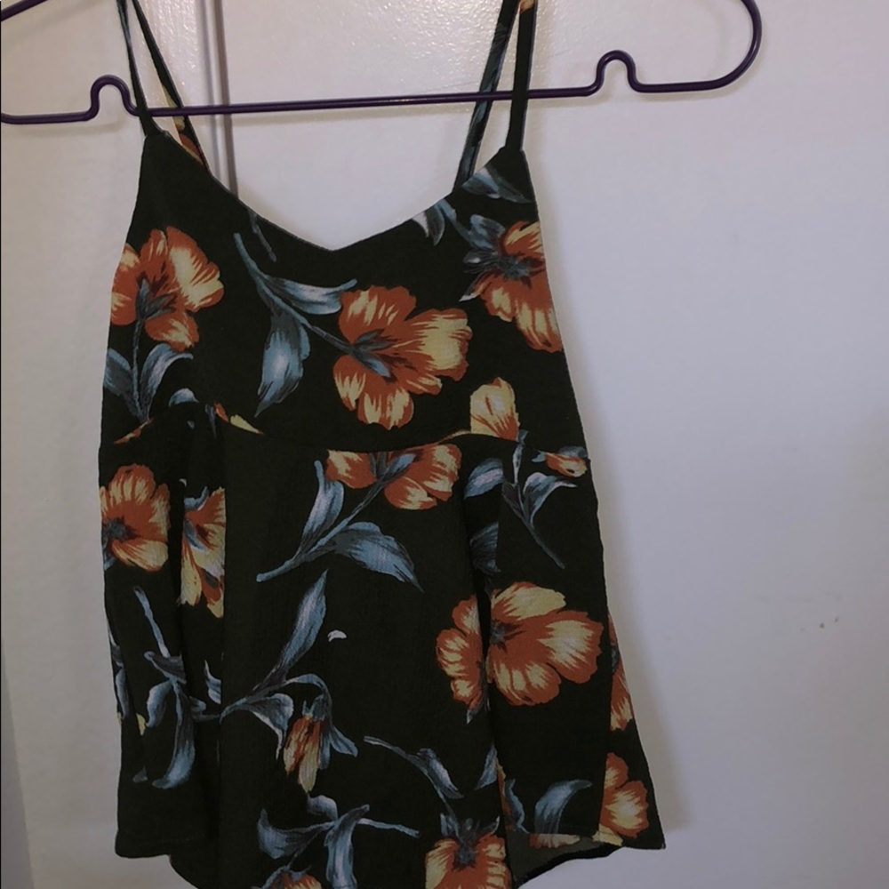 Floral tank top tied with bow on the back